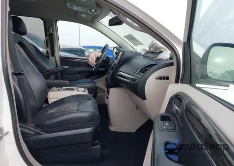 2012 Chrysler Town & Country Touring z USA, uszkodzony, nr VIN 2C4RC1BG3CR350733